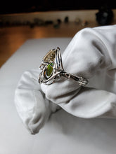 Load image into Gallery viewer, Ammolite Flowy Ring