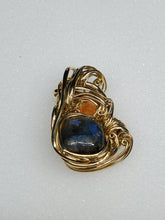 Load image into Gallery viewer, Tropical Labradorite Coil-less Pendant