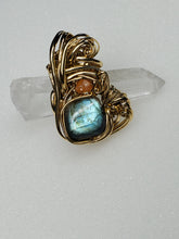 Load image into Gallery viewer, Tropical Labradorite Coil-less Pendant