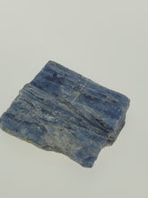 Load image into Gallery viewer, Large Blue Kyanite plate