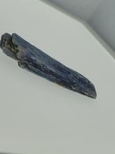 Load image into Gallery viewer, Deeply saturated Blue Kyanite blade