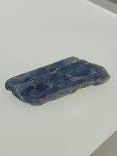 Load image into Gallery viewer, Thick High Quality Blue Kyanite blade