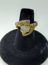 Load image into Gallery viewer, Ethiopian Welo Opal Classy Ring