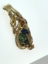 Load image into Gallery viewer, Tsavorite &amp; Gähnite Spinel Dog tag